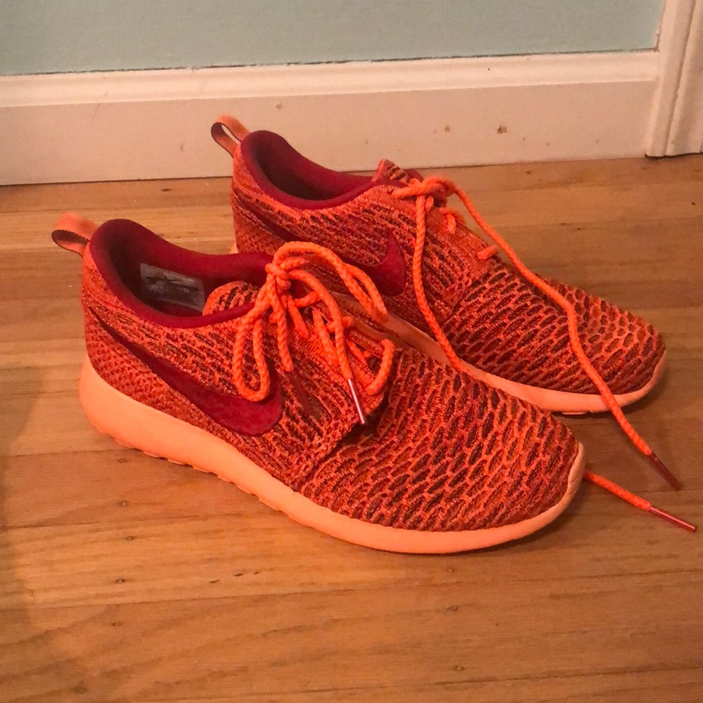 Nike frees - knit orange, size 9